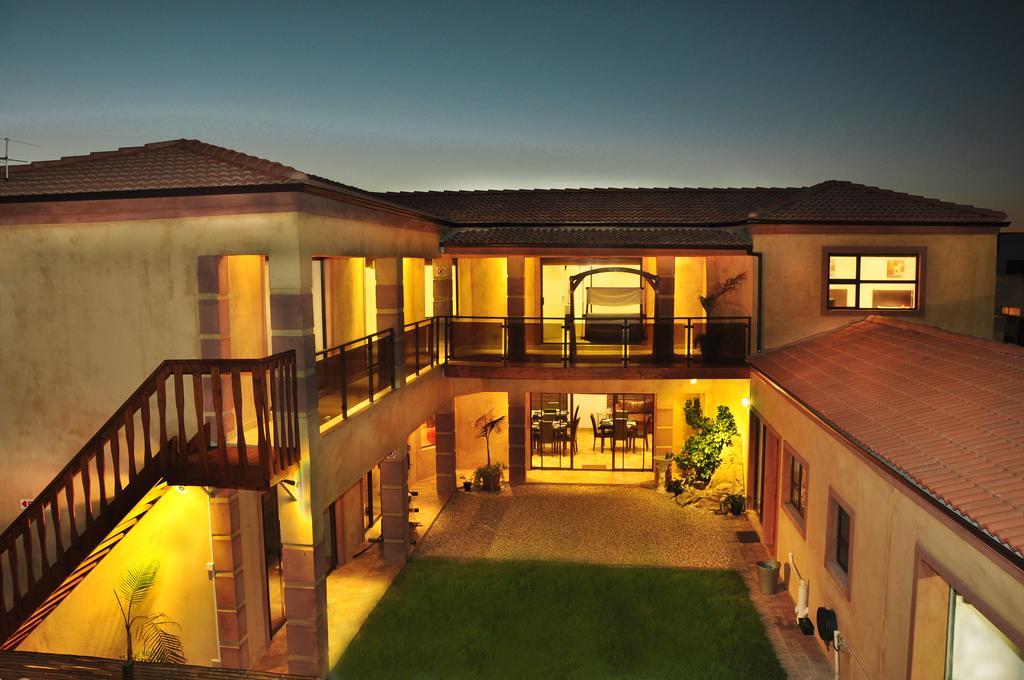 Me Casa Guest House Bluewater Bay Buitenkant foto